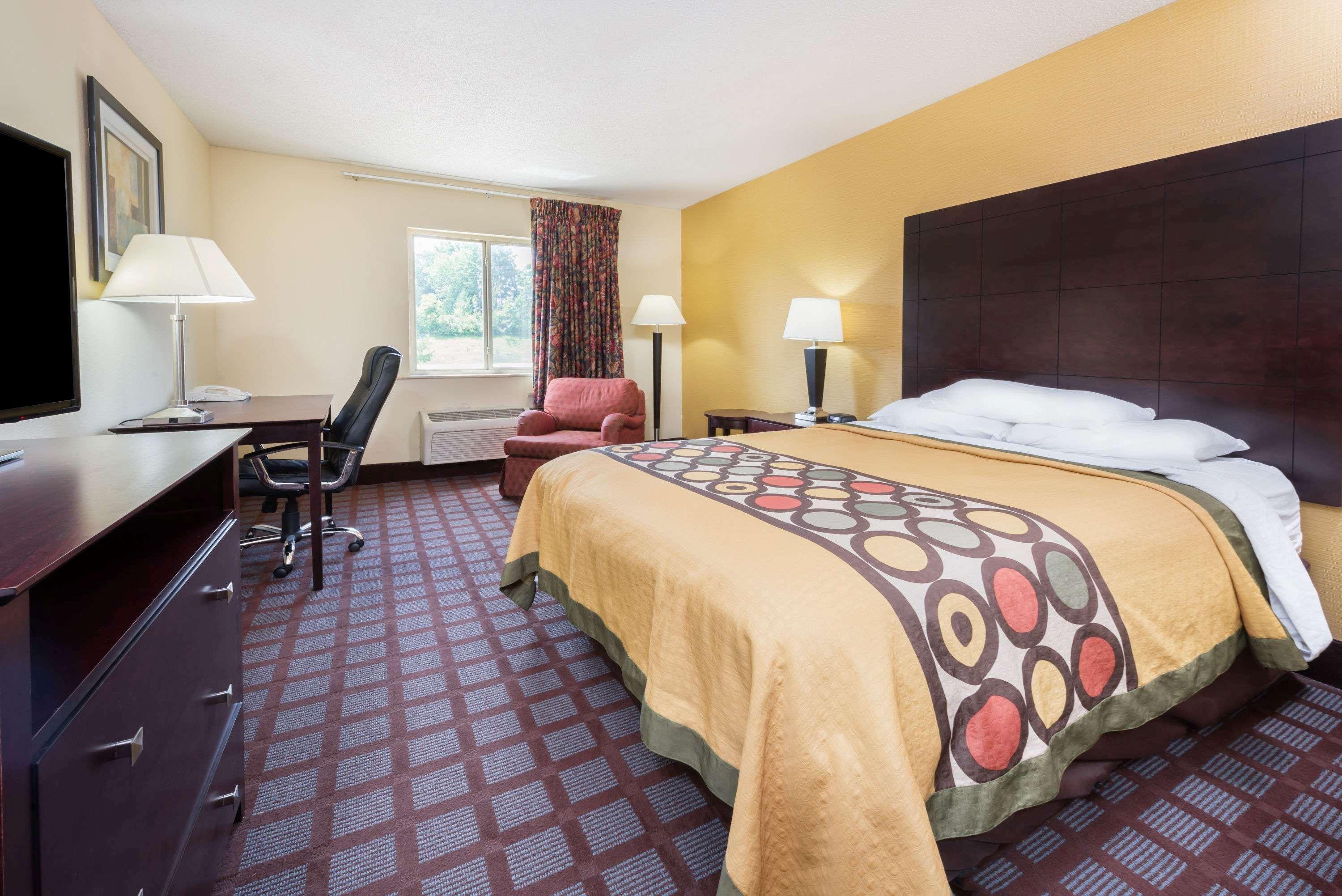 Super 8 By Wyndham Bloomington University Area Kültér fotó