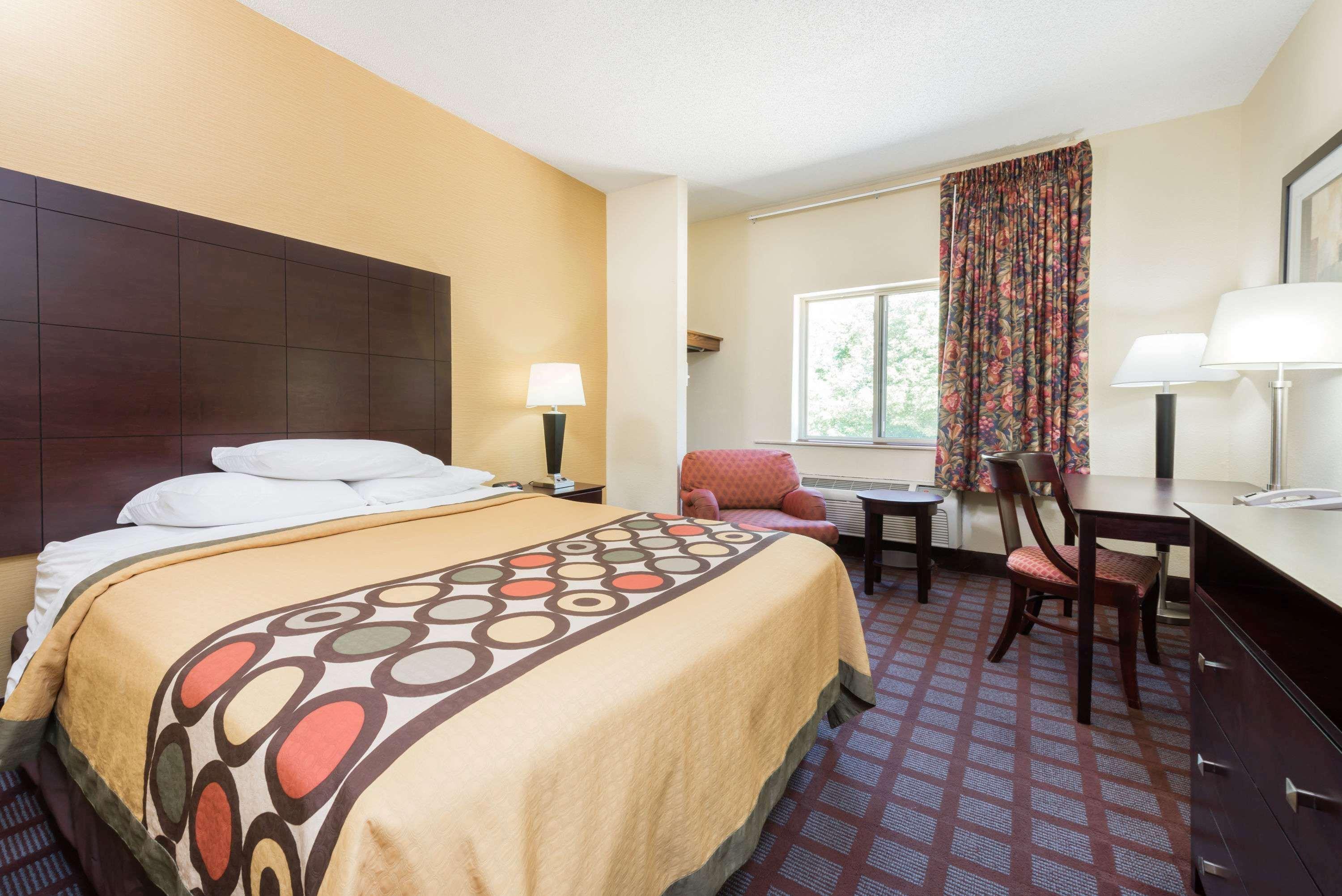 Super 8 By Wyndham Bloomington University Area Kültér fotó